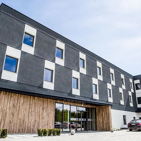 Hotel Mazurek Kolo  Экстерьер фото