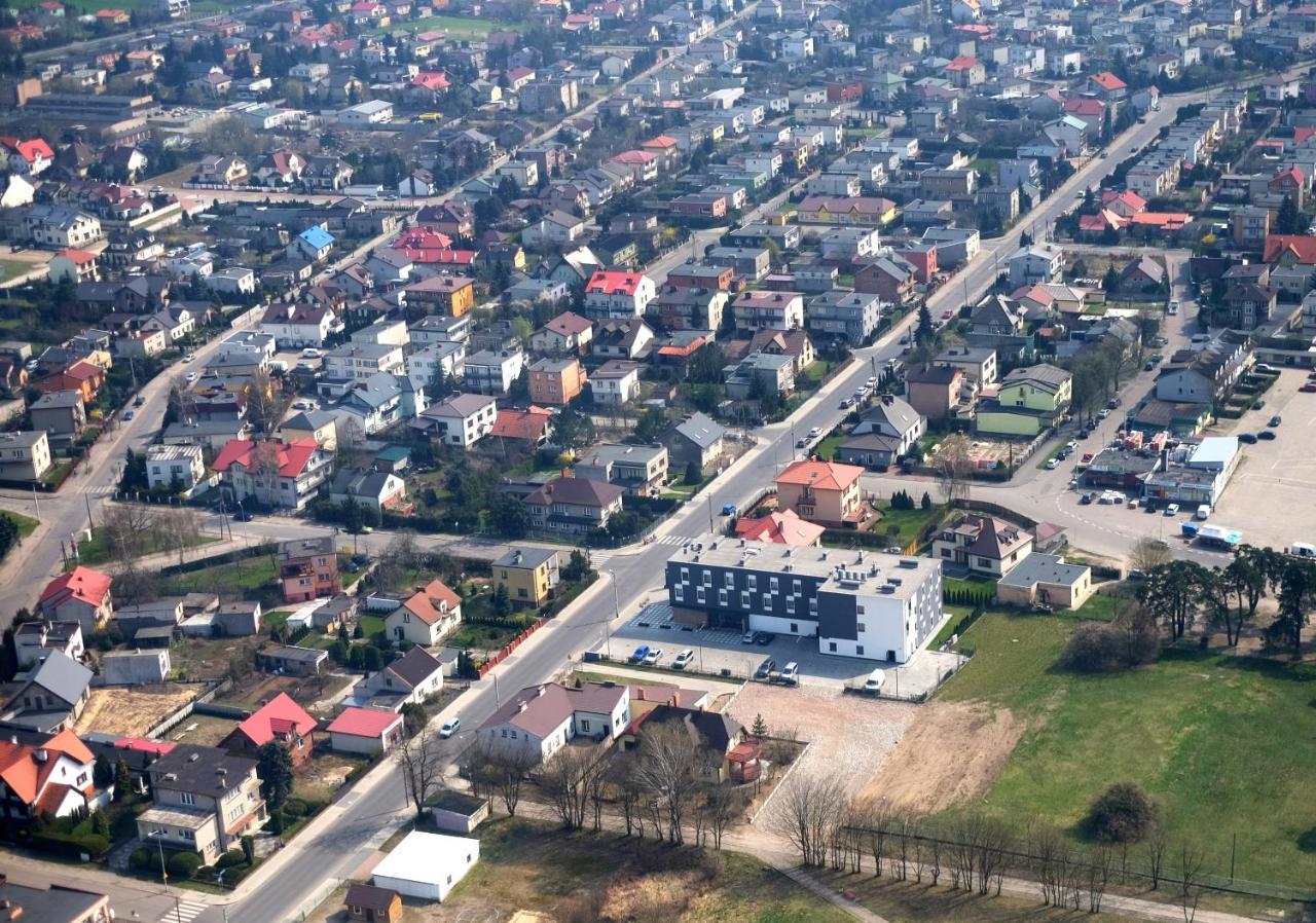 Hotel Mazurek Kolo  Экстерьер фото