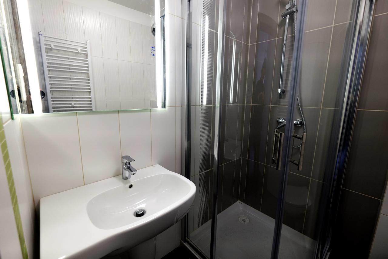 Hotel Mazurek Kolo  Экстерьер фото